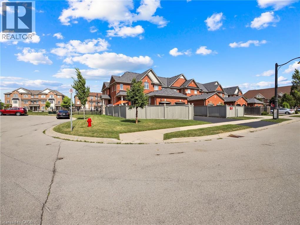 Photo 36 of 100 Burke Street, Waterdown ON