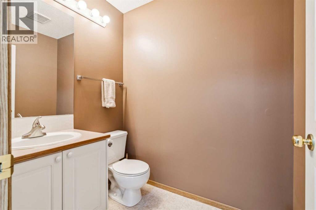 Single Family House for Sale in  Somervale Point SW Somerset Calgary 
