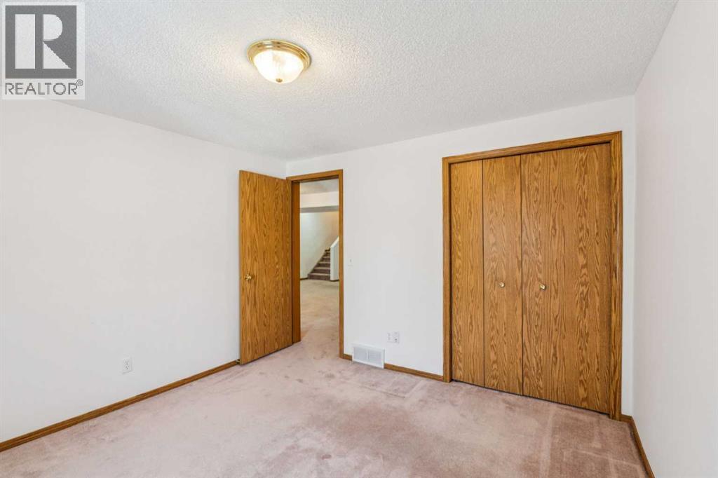 Single Family House for Sale in  Somervale Point SW Somerset Calgary 