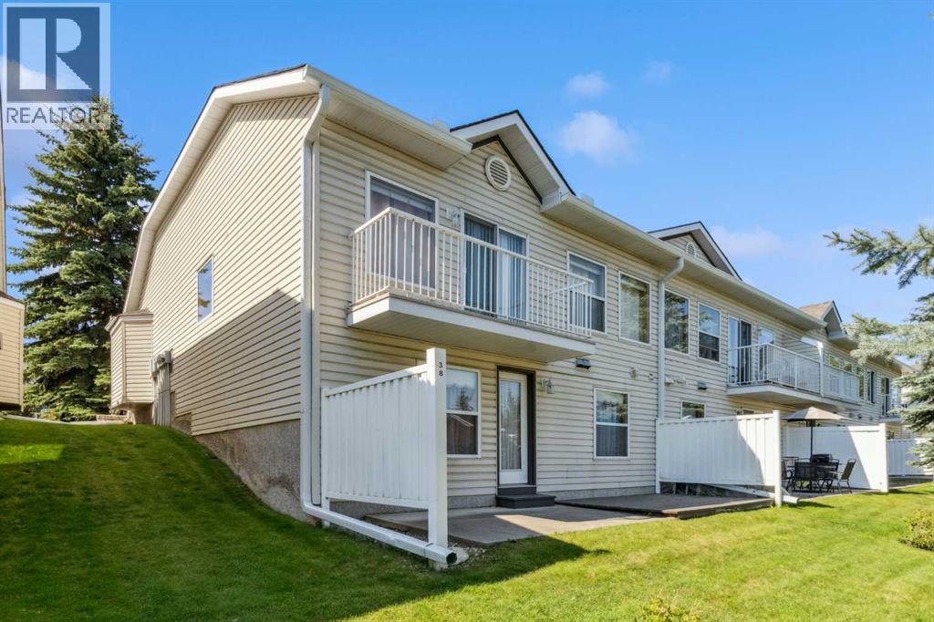 Single Family House for Sale in  Somervale Point SW Somerset Calgary 