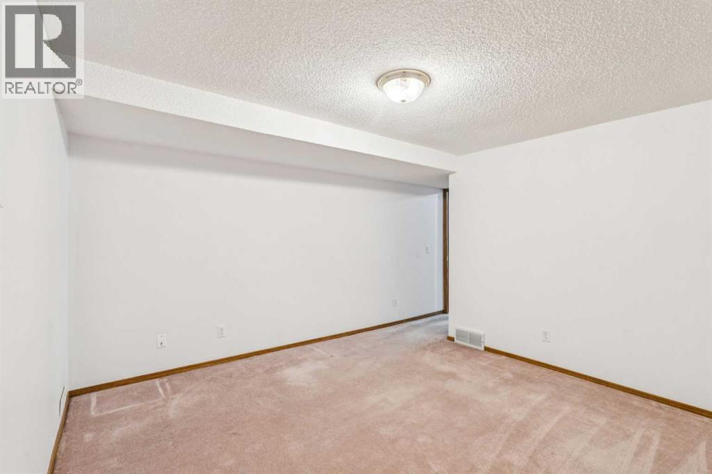 Single Family House for Sale in  Somervale Point SW Somerset Calgary 