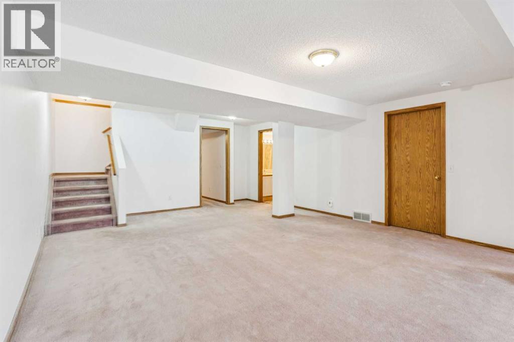 Single Family House for Sale in  Somervale Point SW Somerset Calgary 