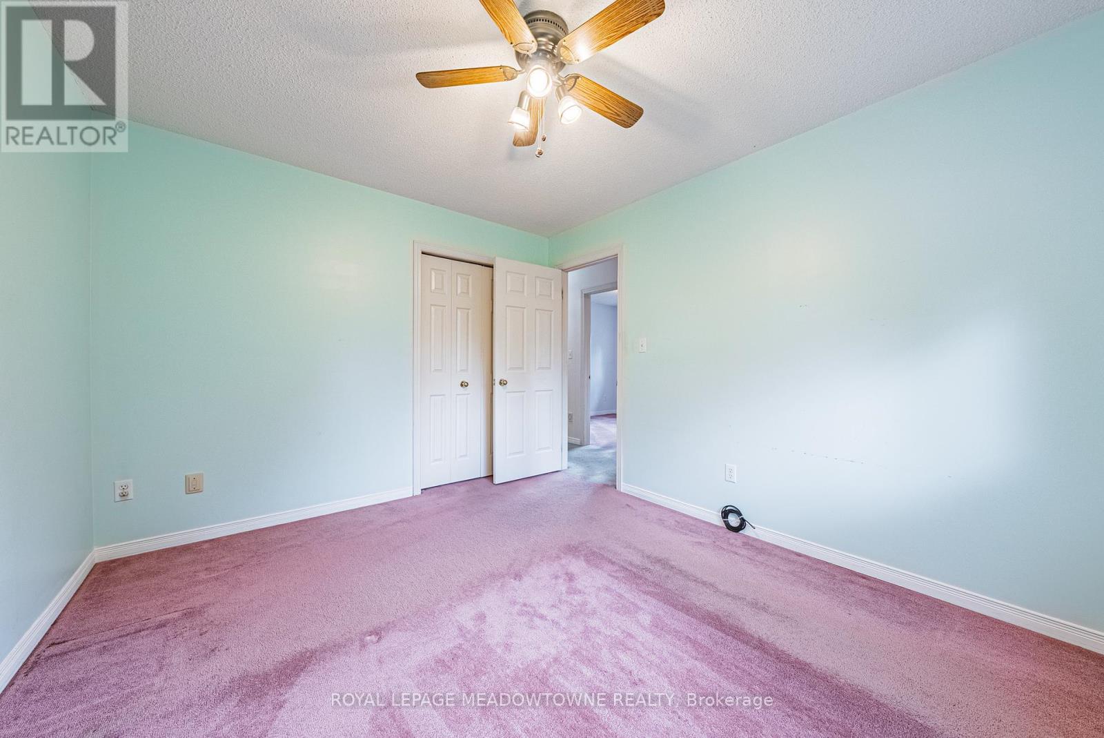 Photo 18 of 116 Dyer Court, Cambridge ON