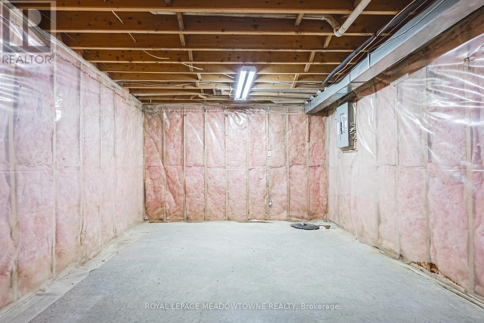 Photo 28 of 116 Dyer Court, Cambridge ON