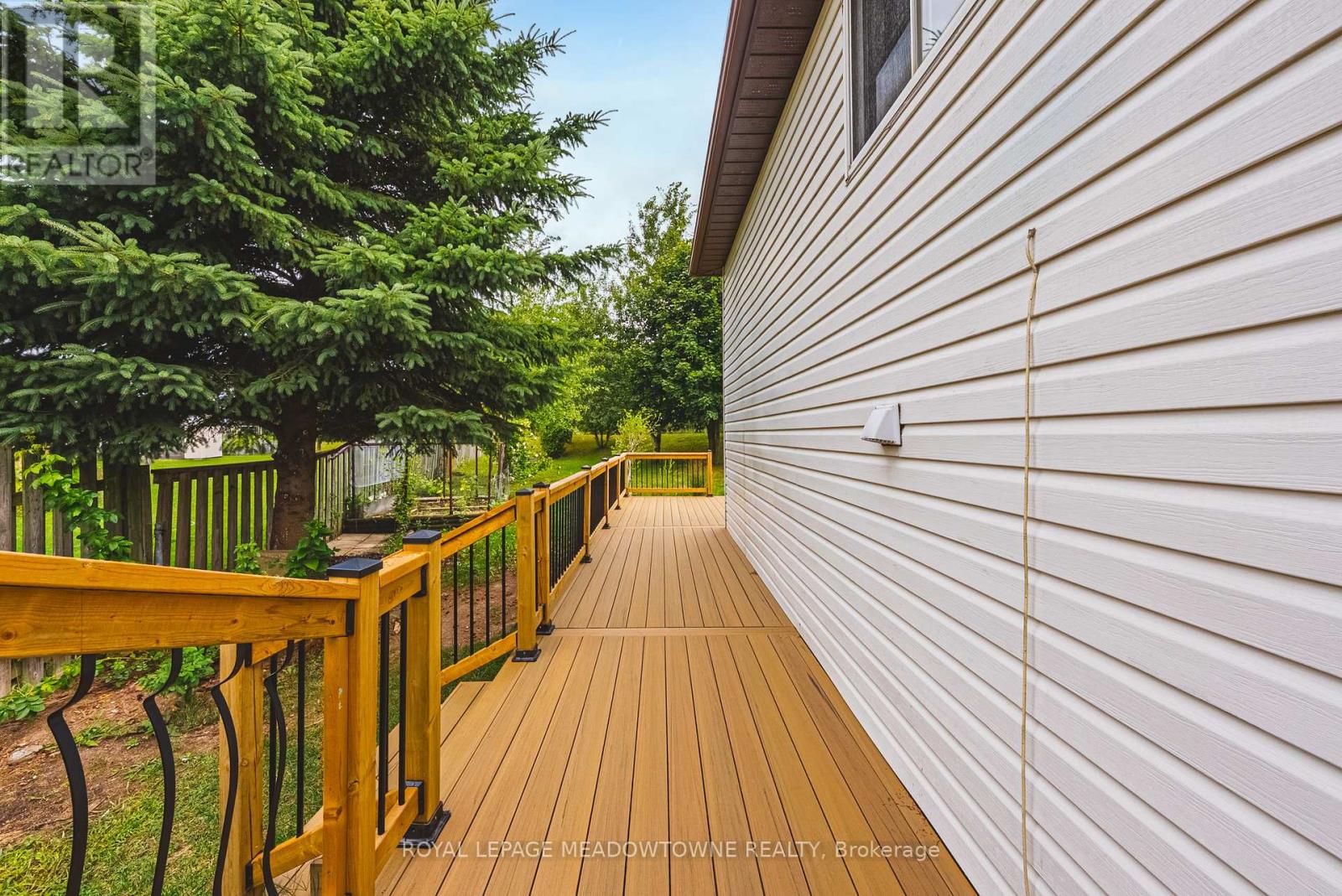 Photo 30 of 116 Dyer Court, Cambridge ON