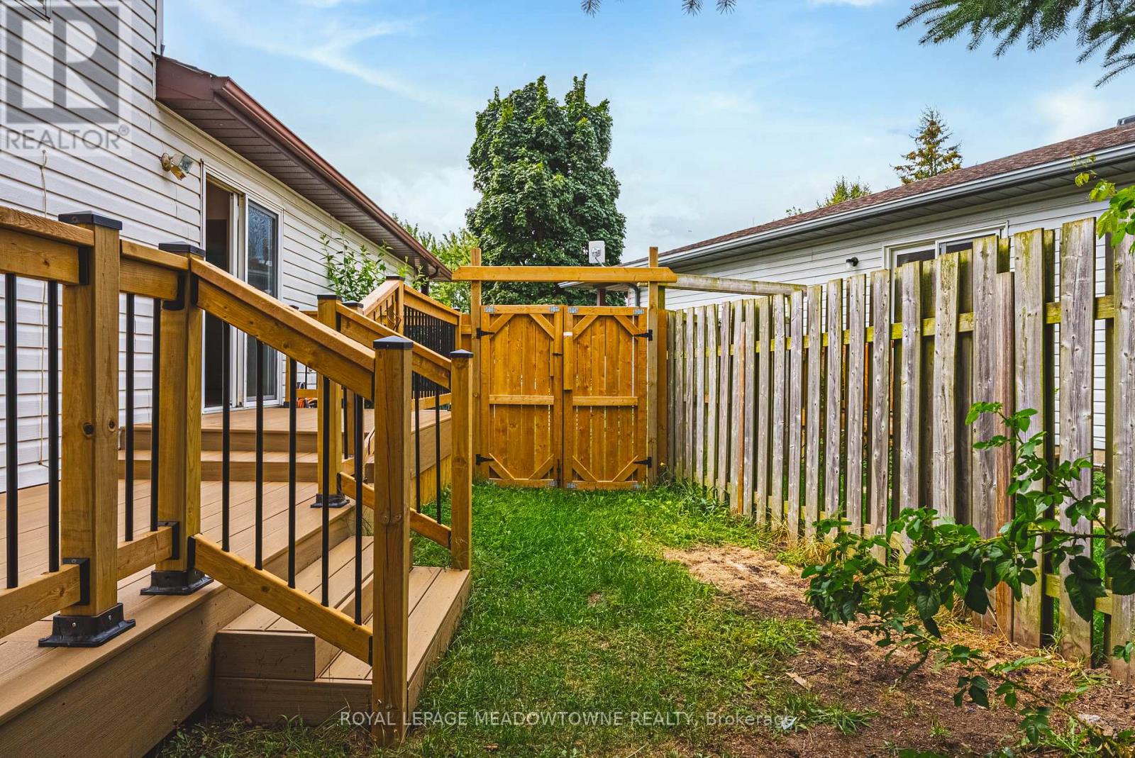 Photo 37 of 116 Dyer Court, Cambridge ON
