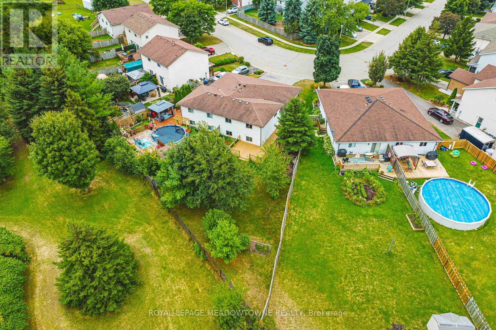 Photo 40 of 116 Dyer Court, Cambridge ON