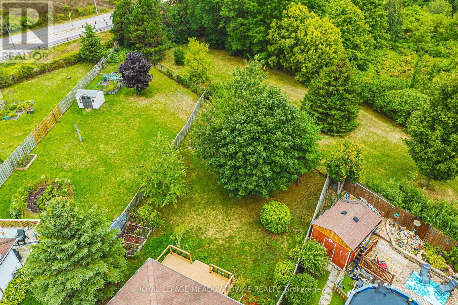 Photo 41 of 116 Dyer Court, Cambridge ON