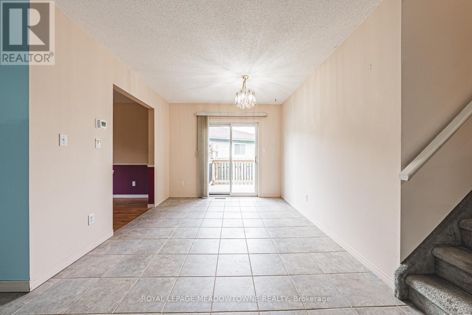 Photo 7 of 116 Dyer Court, Cambridge ON