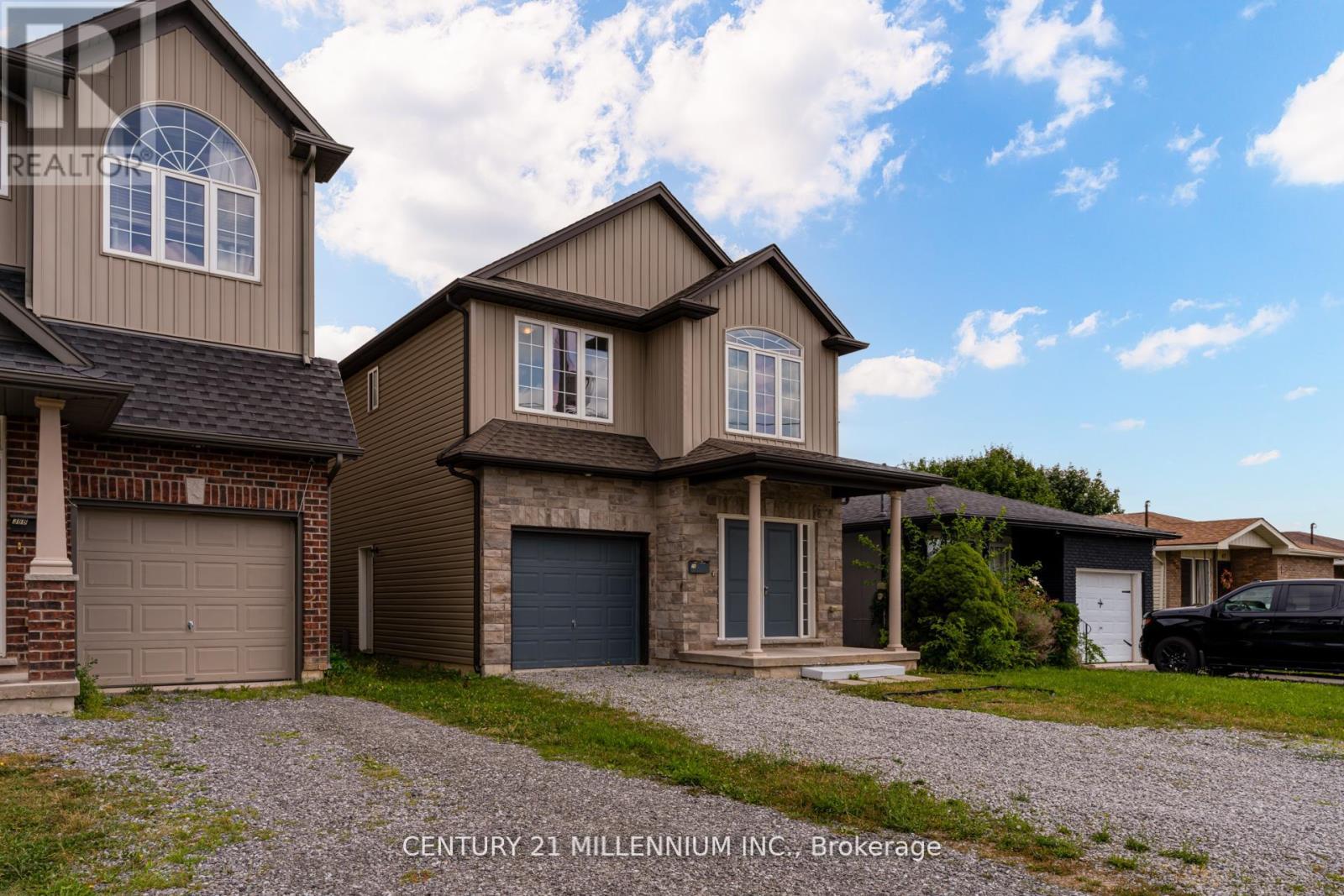 Photo 1 of 38 Kent Street, St Catharines ON