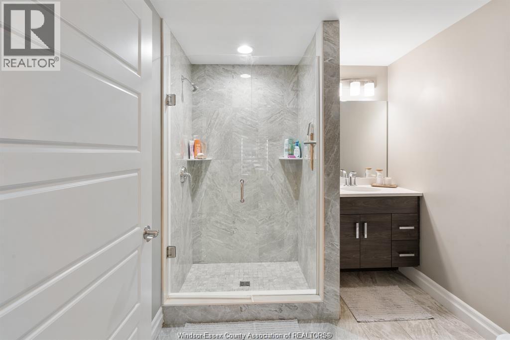 Photo 23 of 5840 Newman Boulevard Unit 321, Lasalle ON