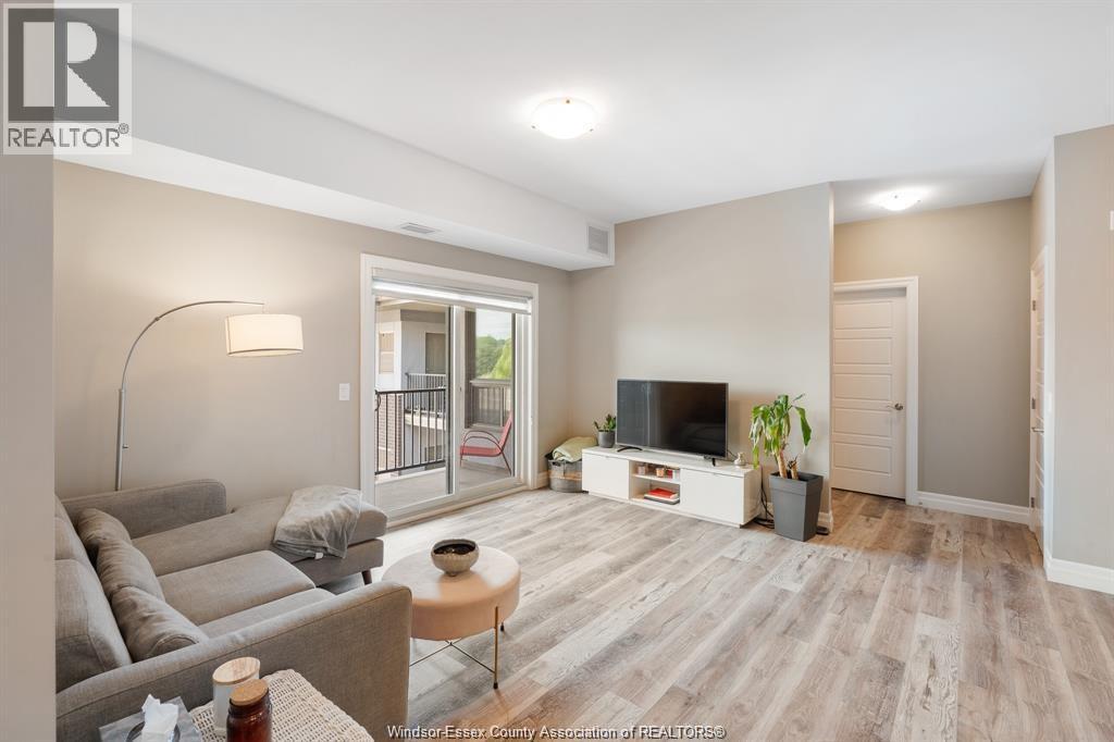 Photo 8 of 5840 Newman Boulevard Unit 321, Lasalle ON