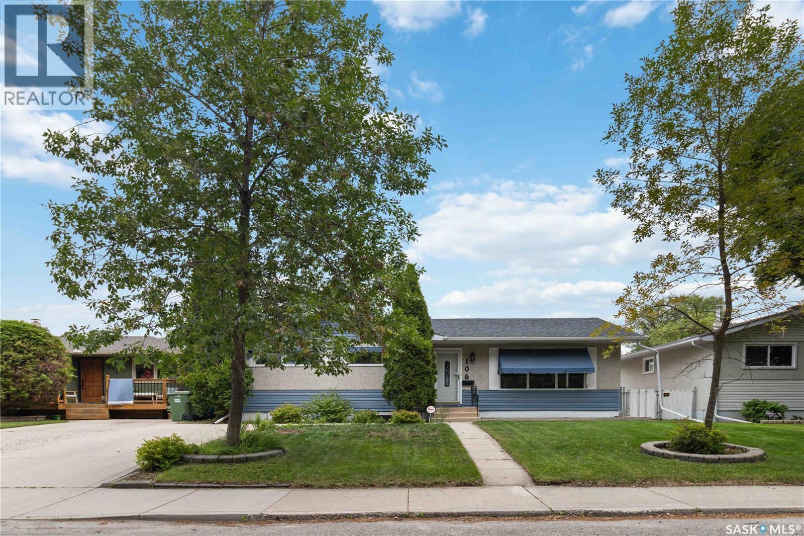 Photo 1 of 106 Phillips Crescent, Saskatoon SK