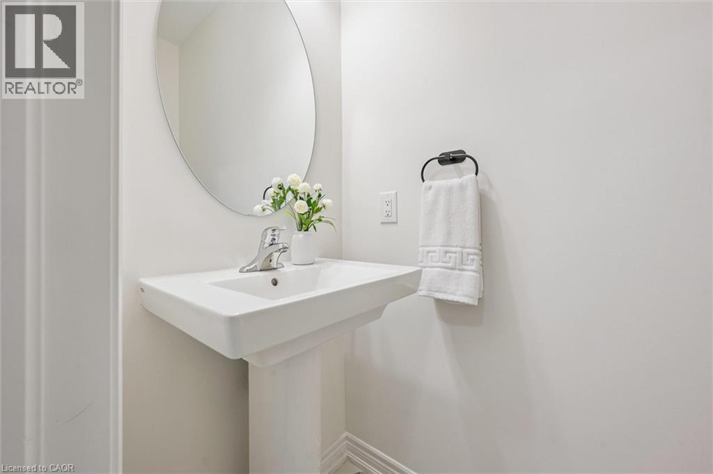 Photo 12 of 11 Georgina Street, Kitchener ON
