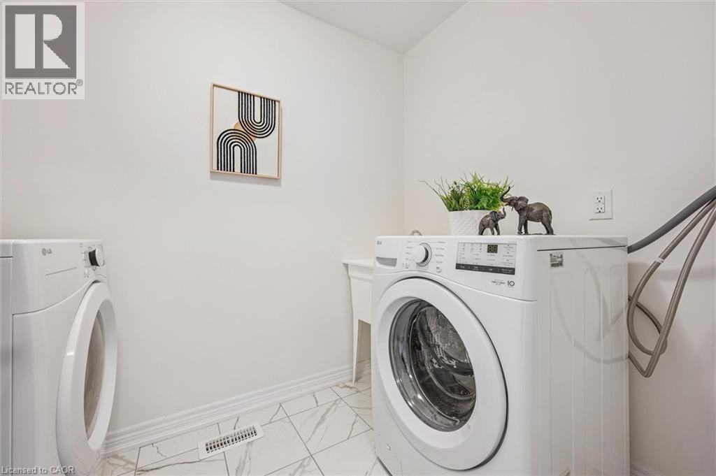 Photo 25 of 11 Georgina Street, Kitchener ON