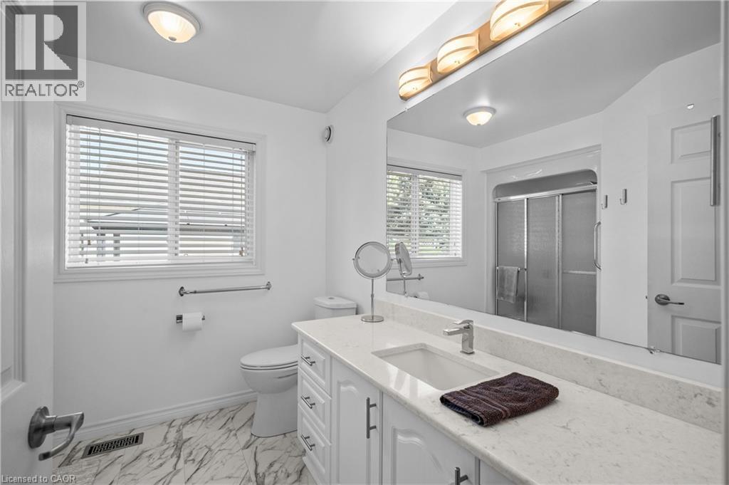 Photo 28 of 193 Glenariff Drive, Hamilton ON