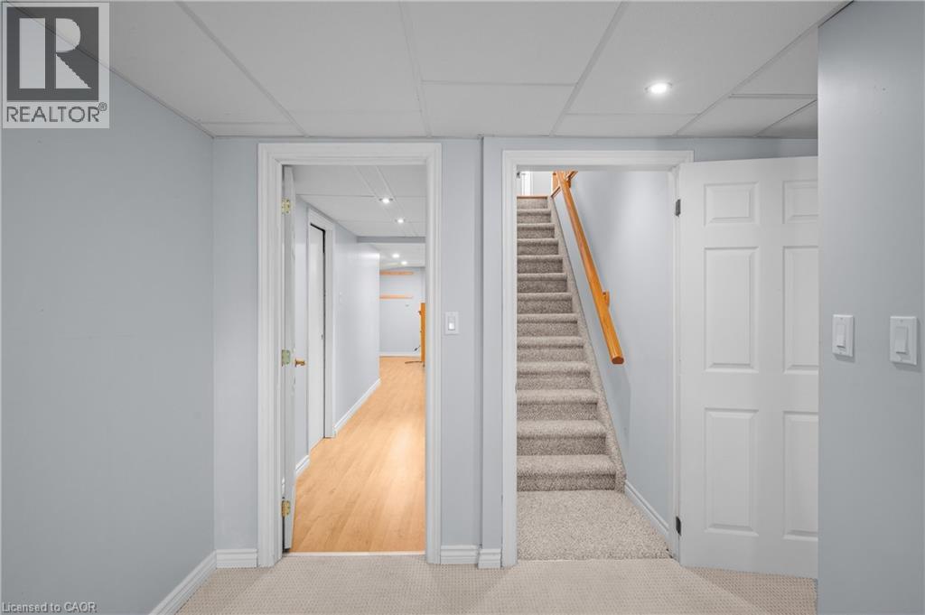 Photo 31 of 193 Glenariff Drive, Hamilton ON