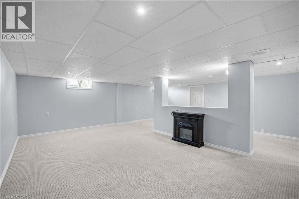 Photo 33 of 193 Glenariff Drive, Hamilton ON