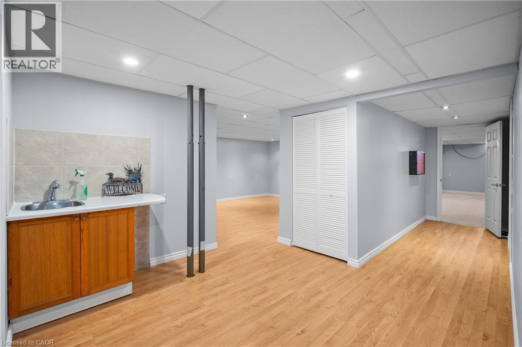 Photo 37 of 193 Glenariff Drive, Hamilton ON