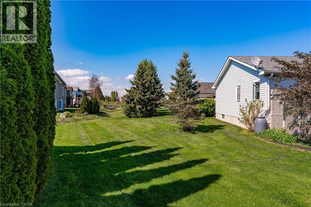 Photo 46 of 193 Glenariff Drive, Hamilton ON