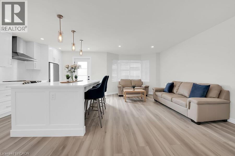 Photo 10 of 515 Upper James Street, Hamilton ON