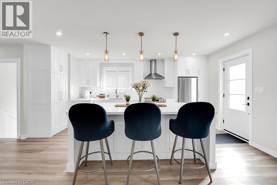 Photo 4 of 515 Upper James Street, Hamilton ON