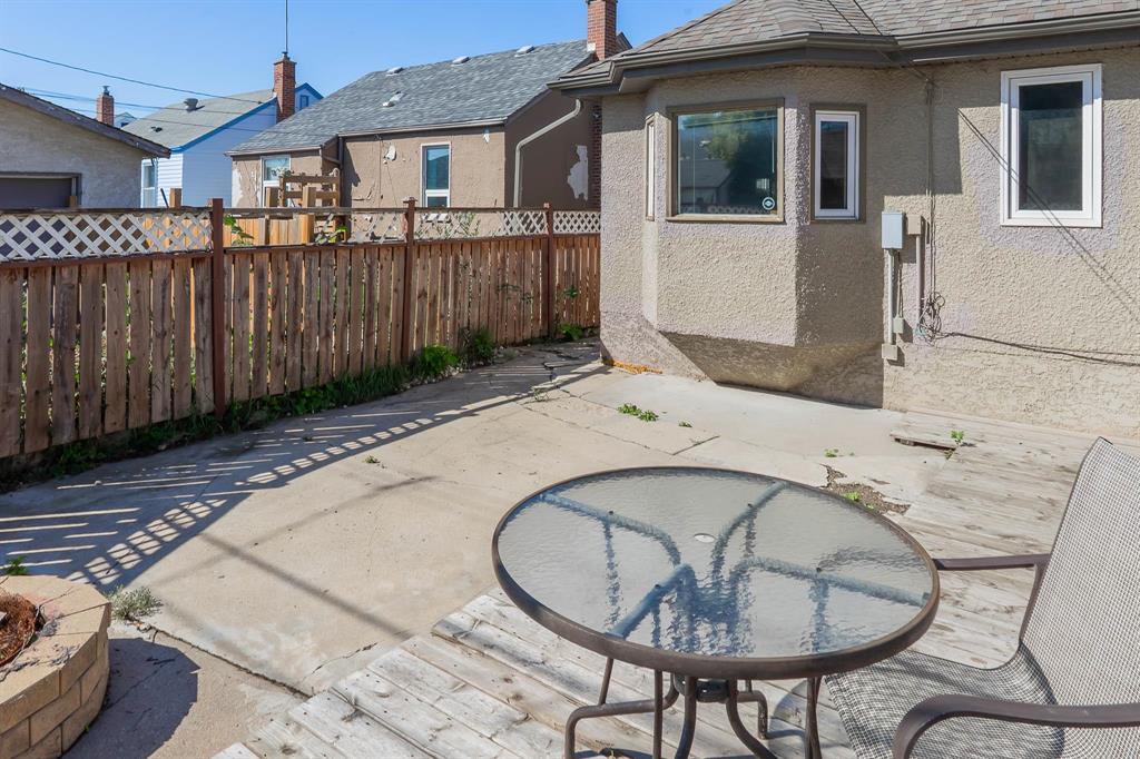 Photo 28 of 1067 Clifton Street, Winnipeg MB
