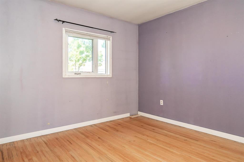 Photo 8 of 1067 Clifton Street, Winnipeg MB