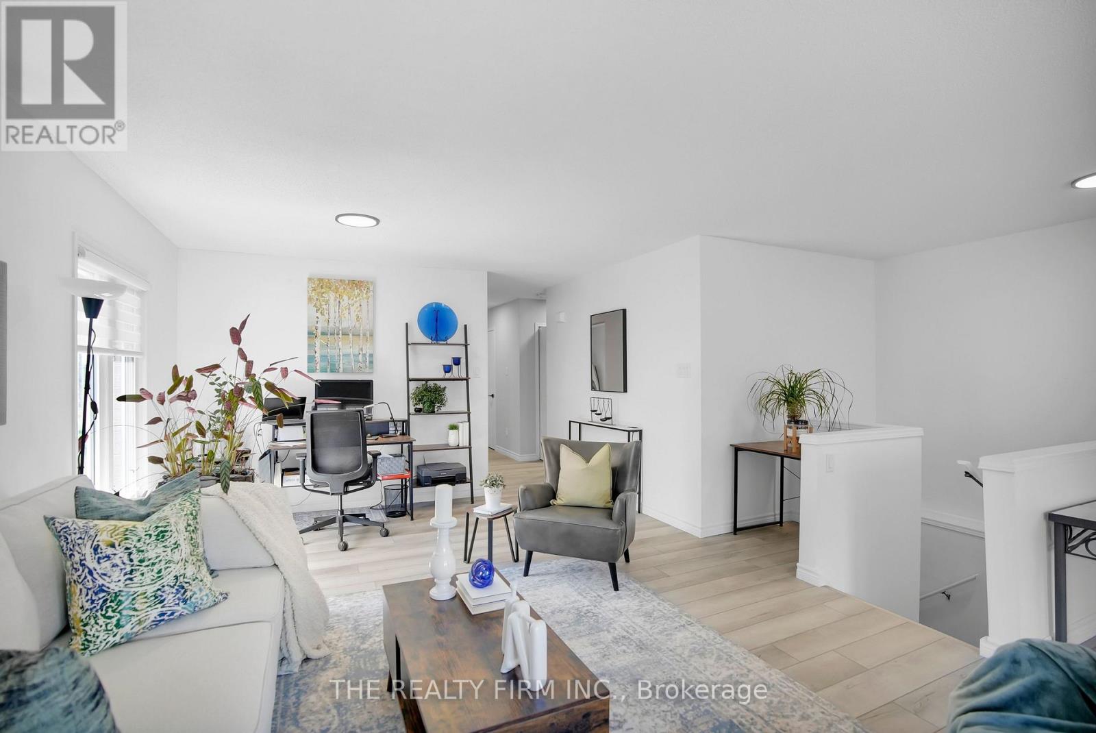 Photo 7 of 16 601 Grenfell Drive, London North ON