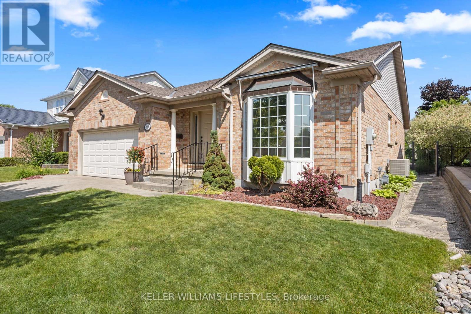 Photo 41 of 320 Mcgarrell Drive, London North ON