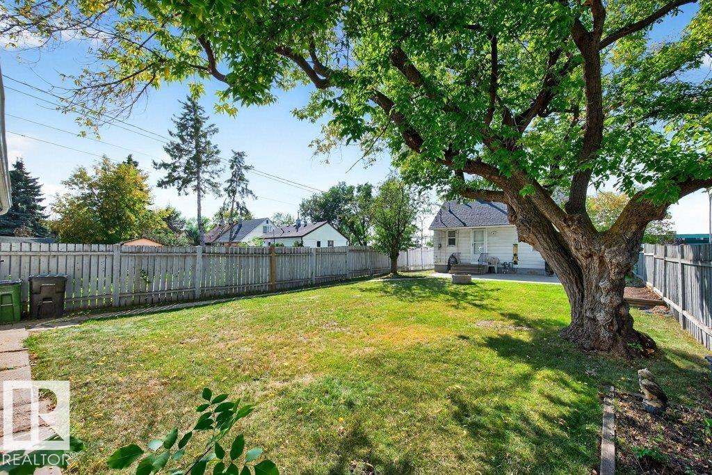 Photo 42 of 12247 107 St Nw Nw, Edmonton AB