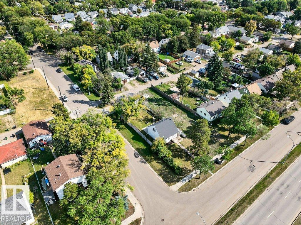 Photo 53 of 12247 107 St Nw Nw, Edmonton AB