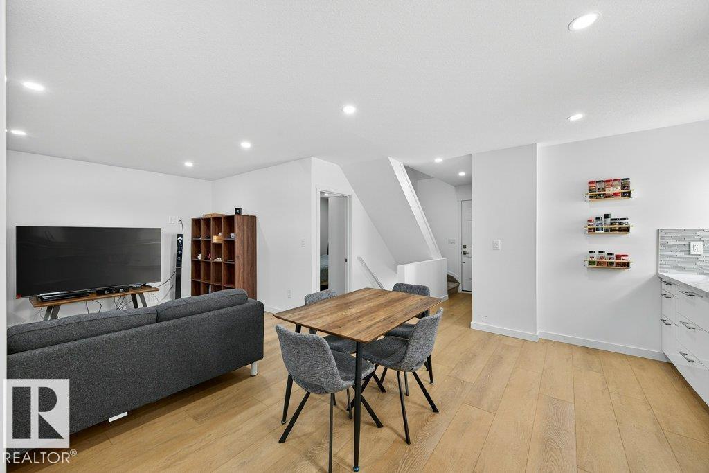 Photo 6 of 12247 107 St Nw Nw, Edmonton AB