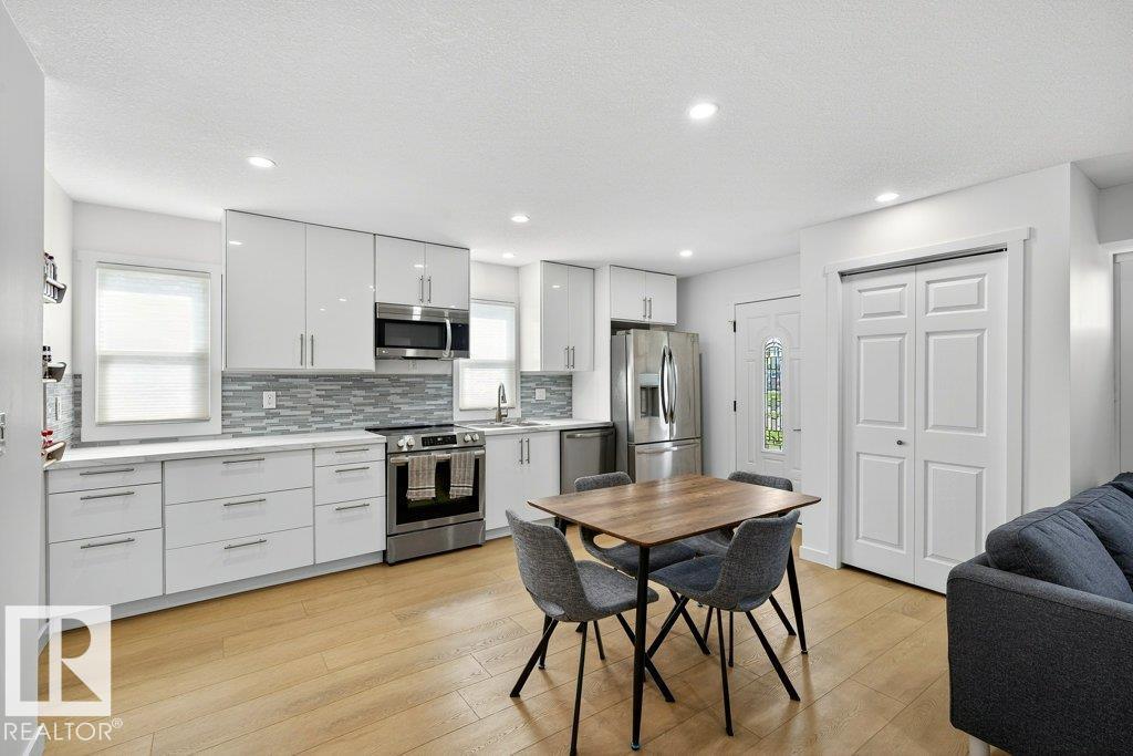 Photo 7 of 12247 107 St Nw Nw, Edmonton AB