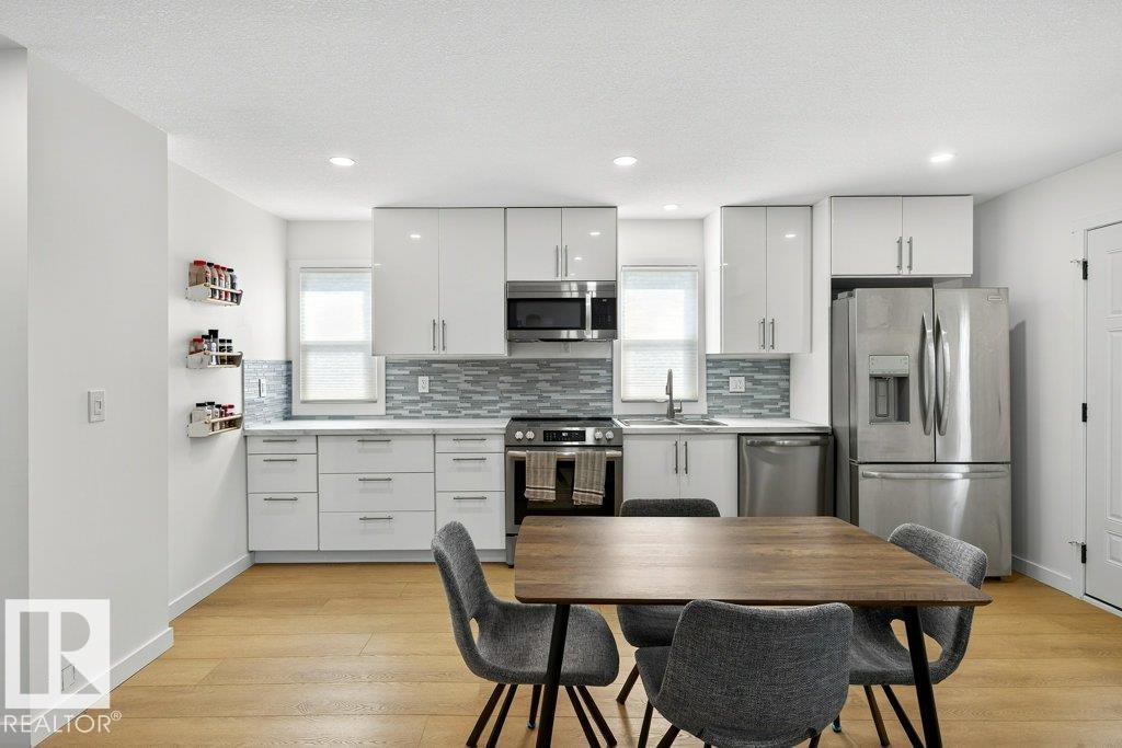 Photo 8 of 12247 107 St Nw Nw, Edmonton AB