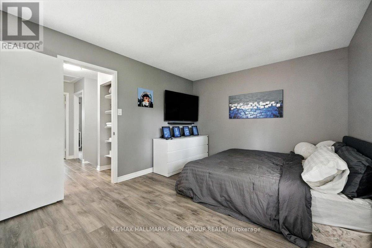 Photo 11 of 1417 Ballard Court, Ottawa ON