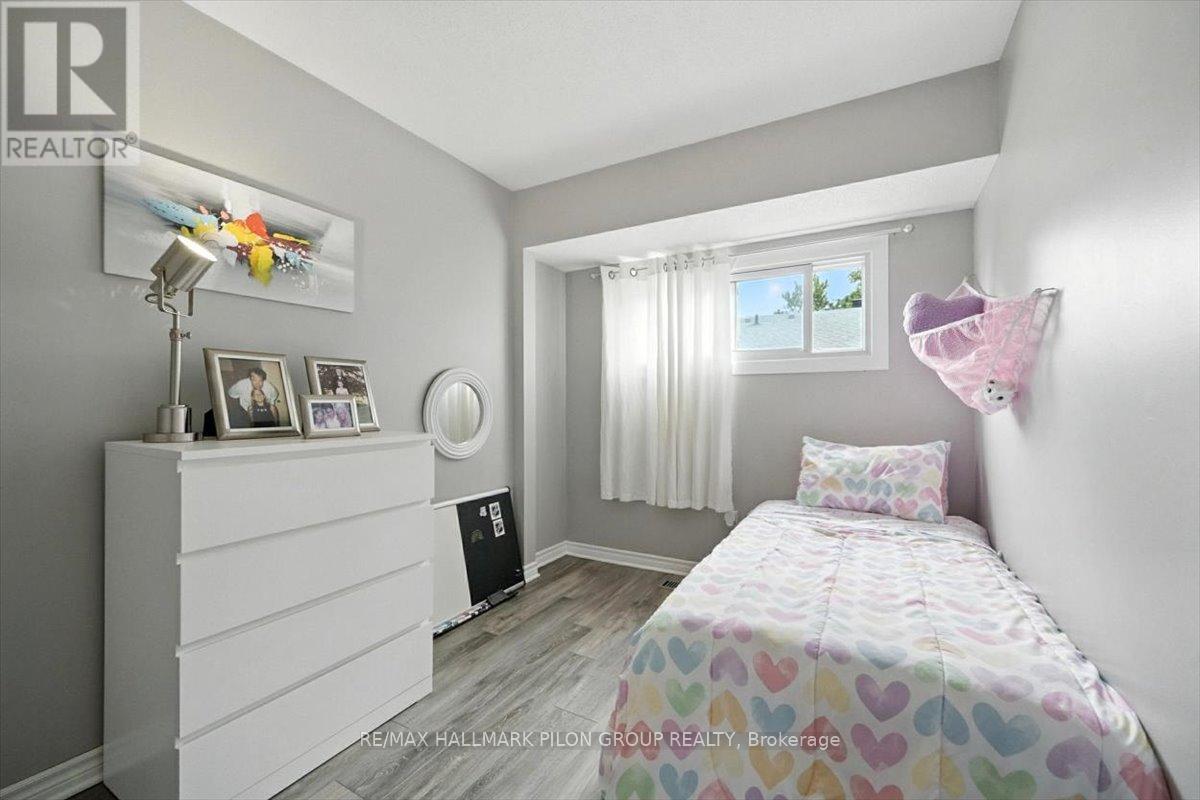 Photo 12 of 1417 Ballard Court, Ottawa ON