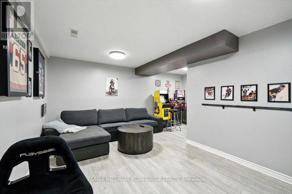 Photo 17 of 1417 Ballard Court, Ottawa ON