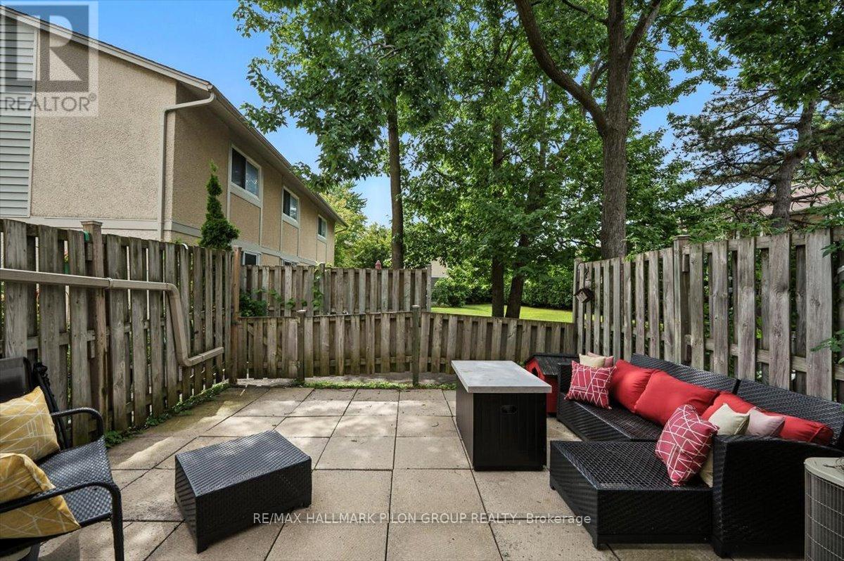 Photo 18 of 1417 Ballard Court, Ottawa ON