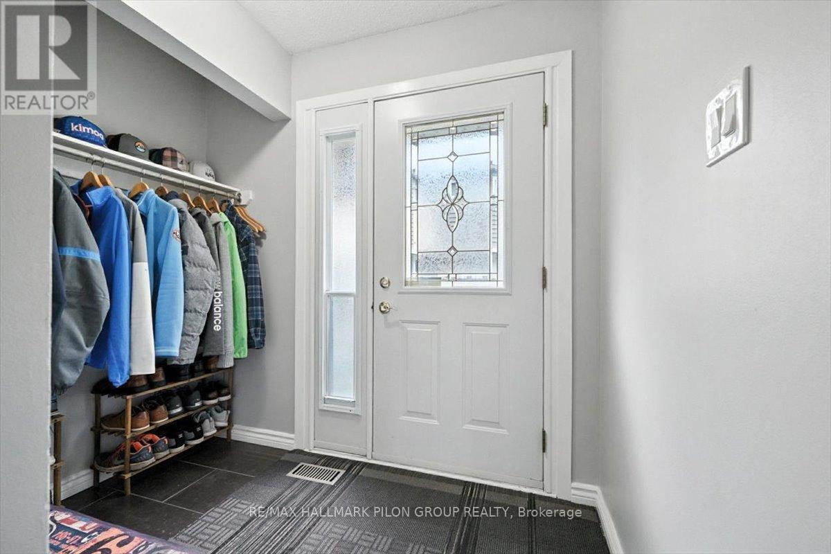 Photo 9 of 1417 Ballard Court, Ottawa ON