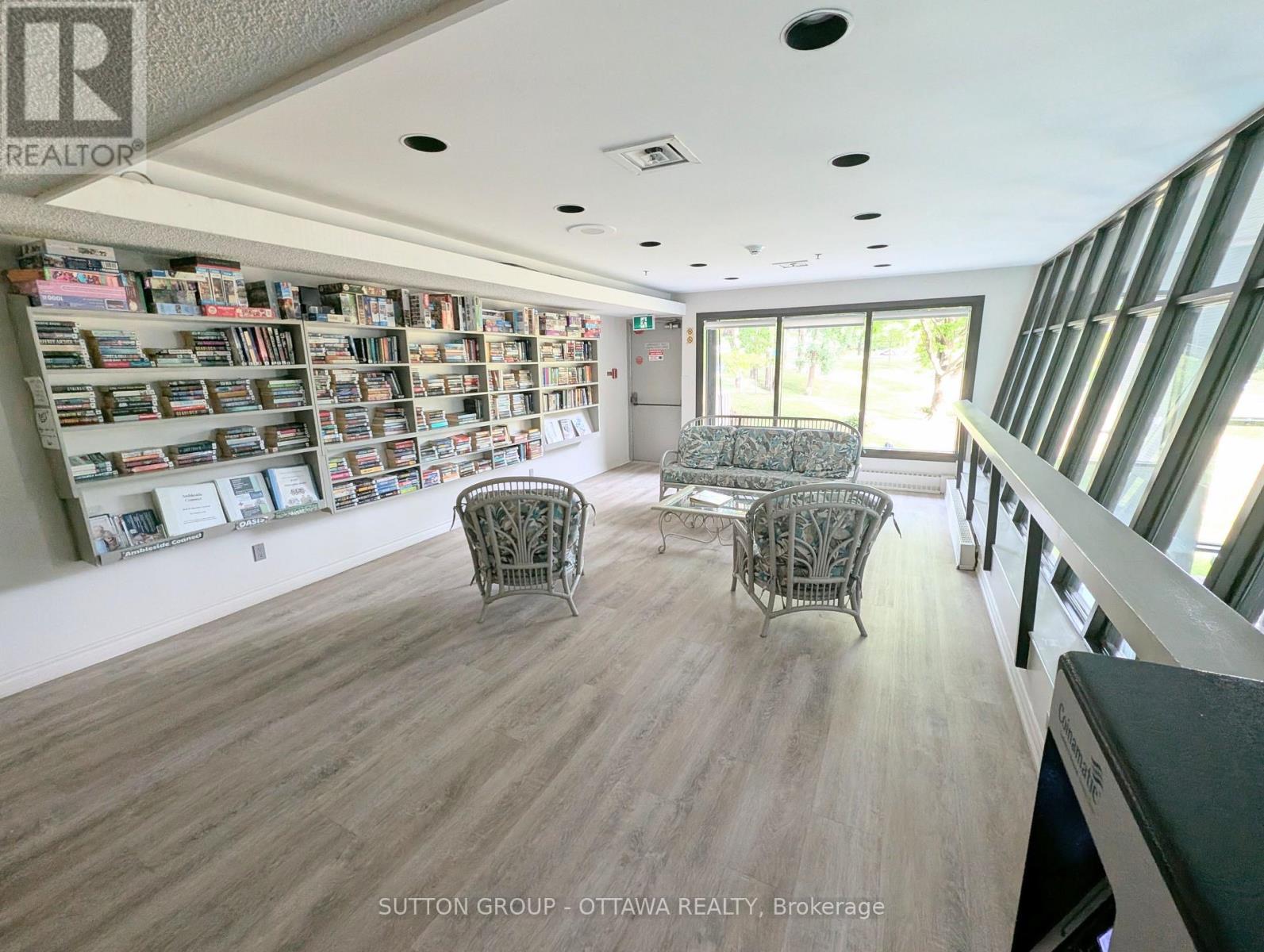 Photo 15 of 2512 1081 Ambleside Drive, Ottawa ON