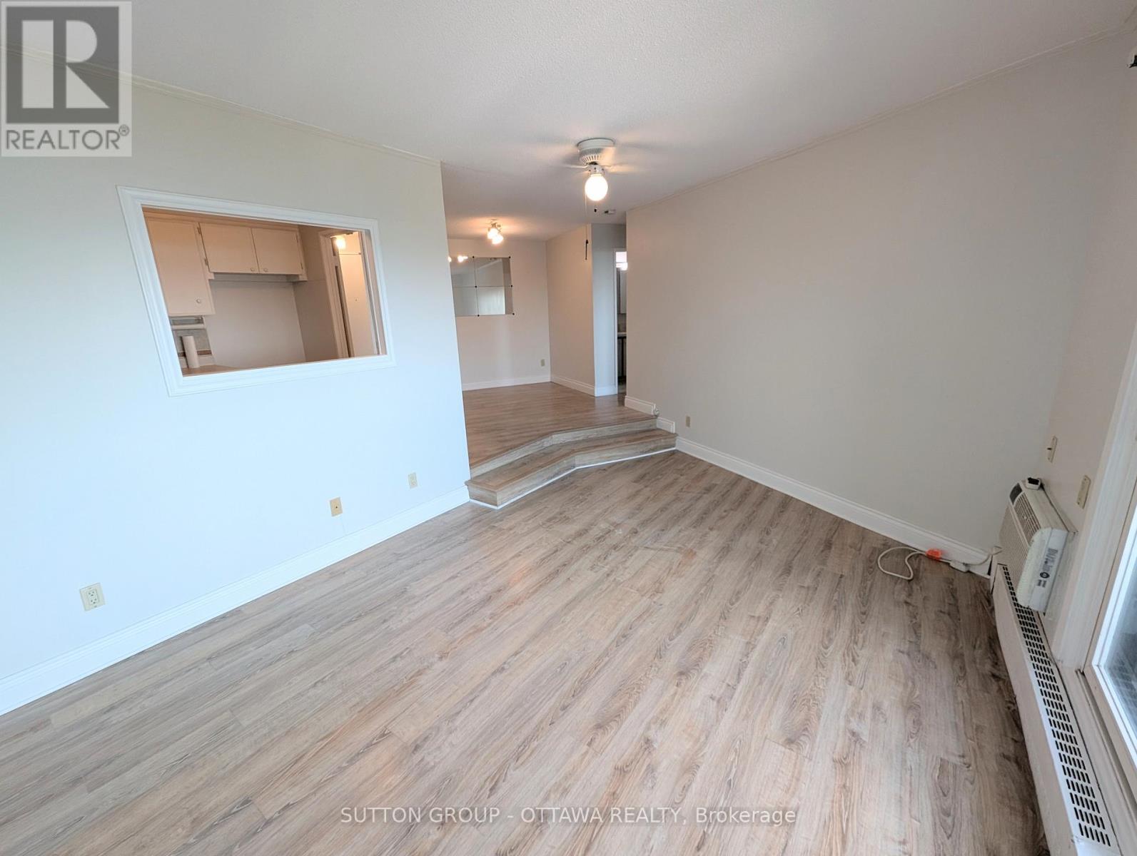 Photo 6 of 2512 1081 Ambleside Drive, Ottawa ON