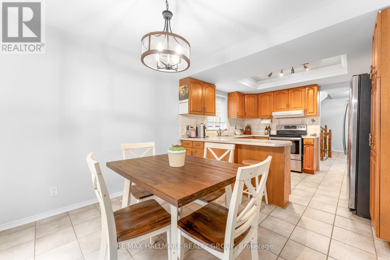 Photo 13 of 59 Shearer Crescent, Ottawa ON