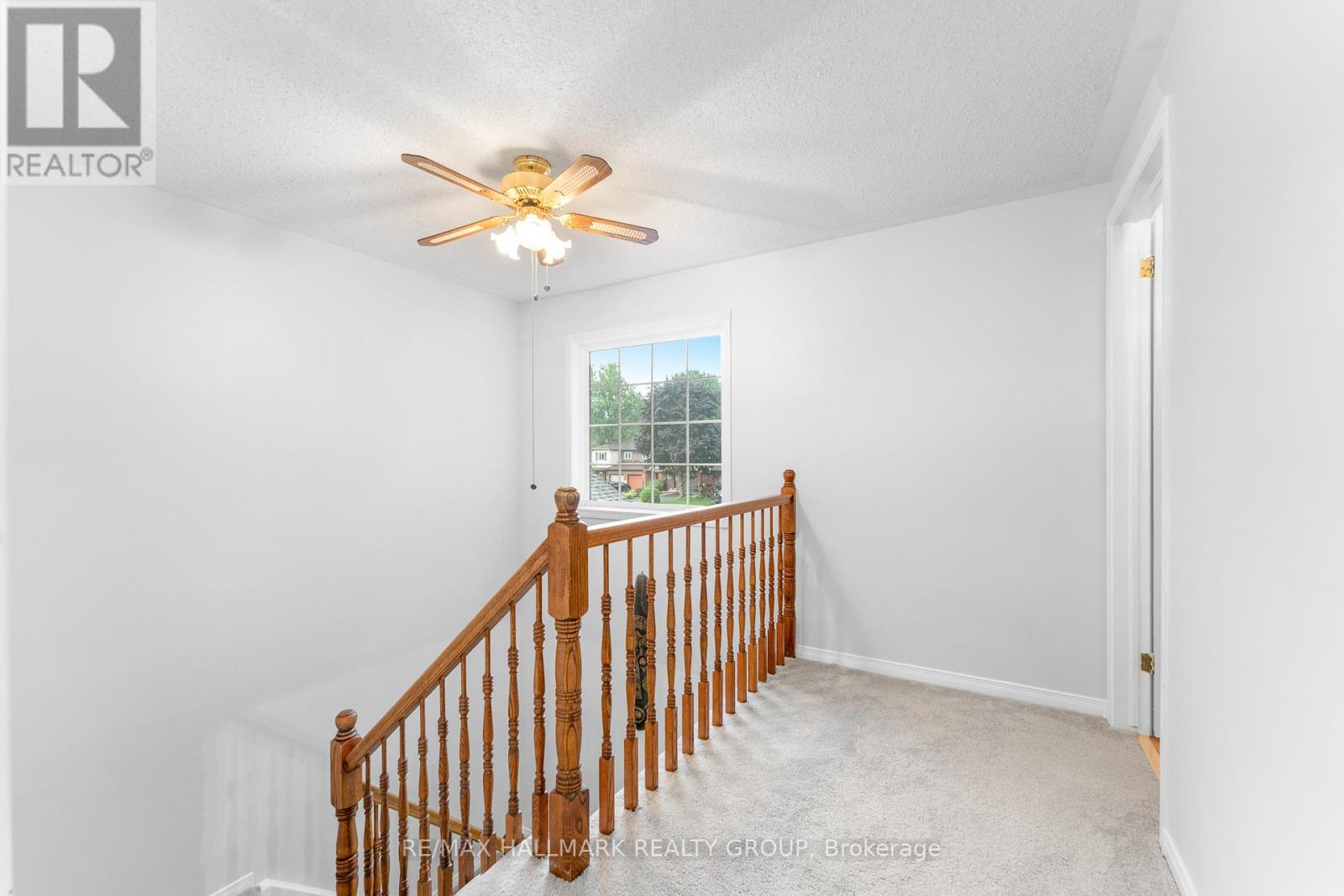 Photo 22 of 59 Shearer Crescent, Ottawa ON
