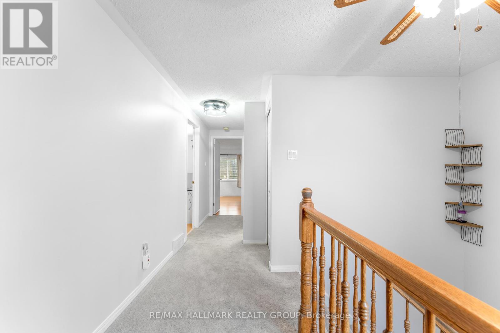 Photo 24 of 59 Shearer Crescent, Ottawa ON