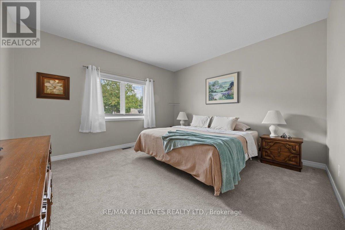 Photo 24 of 1147 Mulder Avenue, Ottawa ON
