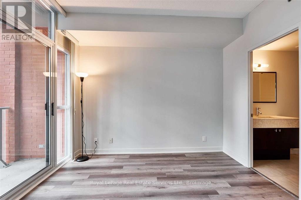 Photo 13 of 713 21 Nelson Street, Toronto ON