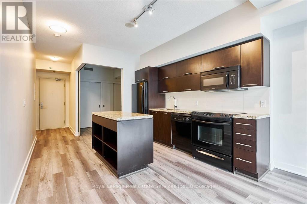 Photo 6 of 713 21 Nelson Street, Toronto ON