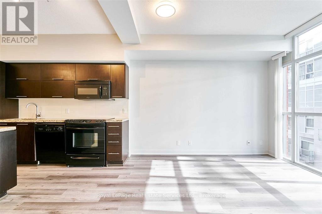 Photo 8 of 713 21 Nelson Street, Toronto ON