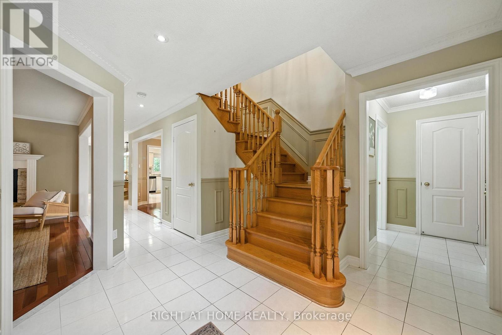 Photo 8 of 91 Havelock Gate, Markham ON